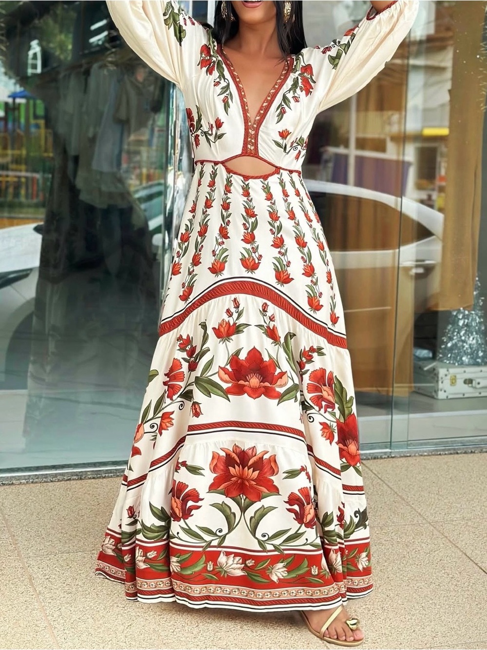 FARM Rio Maxi Dress with Red Floral Print Size M - Picture 2 of 3